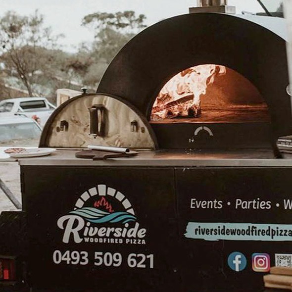 Woodfired Pizza oven